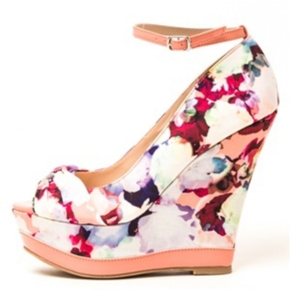 👀 Floral Wedge Sandal - Picture 6 of 6